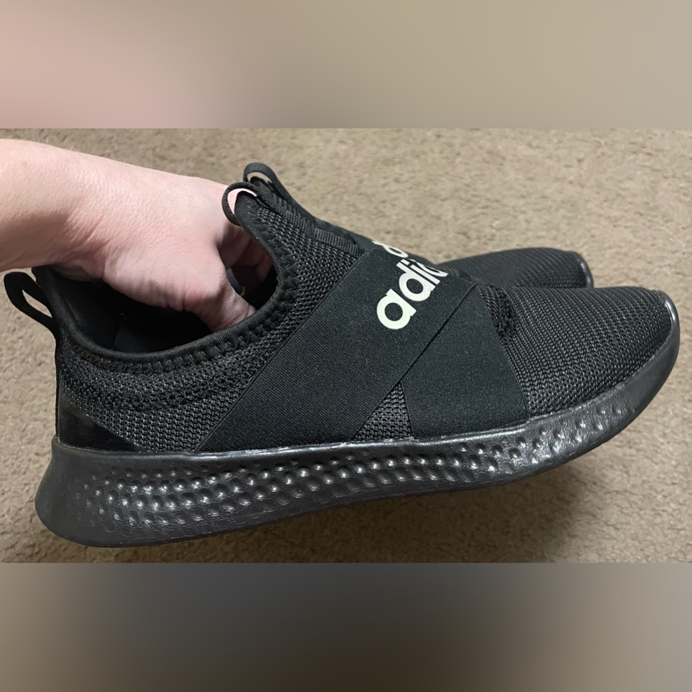 Adidas Women Size 7 Cloudfoam Comfort Sneakers